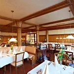 希尔斯酒店